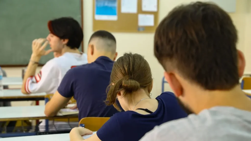 Πανελλήνιες 2026: Τι πρέπει να έχουν μαζί τους οι υποψήφιοι κατά τη διάρκεια της εξέτασης