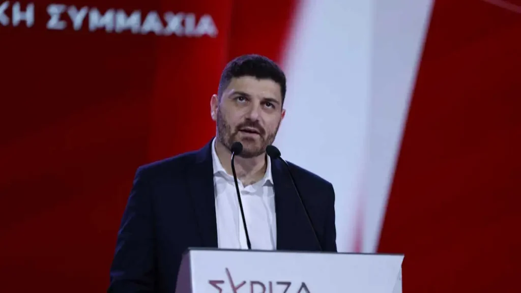 Ο Διονύσης Τεμπονέρας παραιτήθηκε από τον ΣΥΡΙΖΑ – «Συμπορευόμαστε με την πολιτική πρωτοβουλία του Αλέξη Τσίπρα»