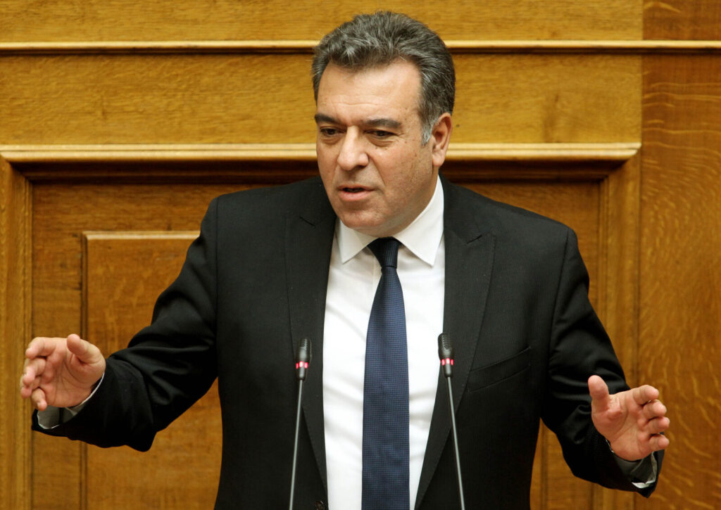 «Παρέμβαση του Μάνου Κόνσολα για την πιστοποίηση του κοινωφελούς χαρακτήρα αθλητικών και πολιτιστικών συλλόγων στους οποίους γίνεται δωρεάν παραχώρηση χρήσης ακινήτων από Δήμους ή Περιφέρειες για κοινωφελείς σκοπούς»