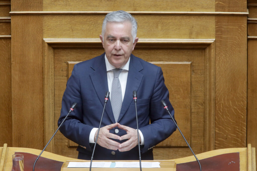 Βασίλης Α. Υψηλάντης στην Ολομέλεια της Βουλής για το νέο κληρονομικό δίκαιο Βασίλης Α. Υψηλάντης στην Ολομέλεια της Βουλής για το νέο κληρονομικό δίκαιο