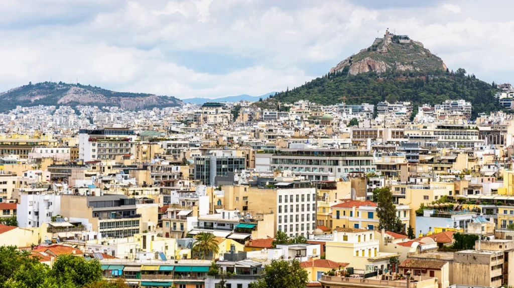 Η Ευρώπη ετοιμάζει σχέδιο για το στεγαστικό: Τα 794.000 κλειστά σπίτια στην Ελλάδα και τα παραδείγματα άλλων χωρών