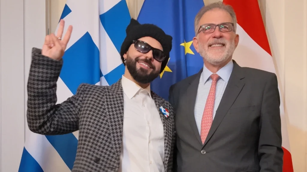 Ο πρέσβης της Ελλάδας στην Αυστρία συνάντησε τον Ακύλα και την ελληνική αποστολή της Eurovision, η εκδήλωση προς τιμήν του