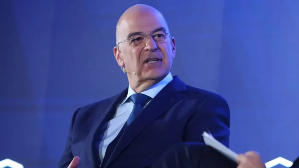 Δένδιας: Η ΕΕ πρέπει να λειτουργεί ως «ασπίδα» για τα κράτη-μέλη της σε καιρό πολλαπλών προκλήσεων