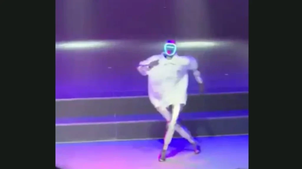 Ρομπότ πήγε να χορέψει το «Billie Jean» όπως ο Μάικλ Τζάκσον και όλα… πήγαν στραβά, δείτε βίντεο