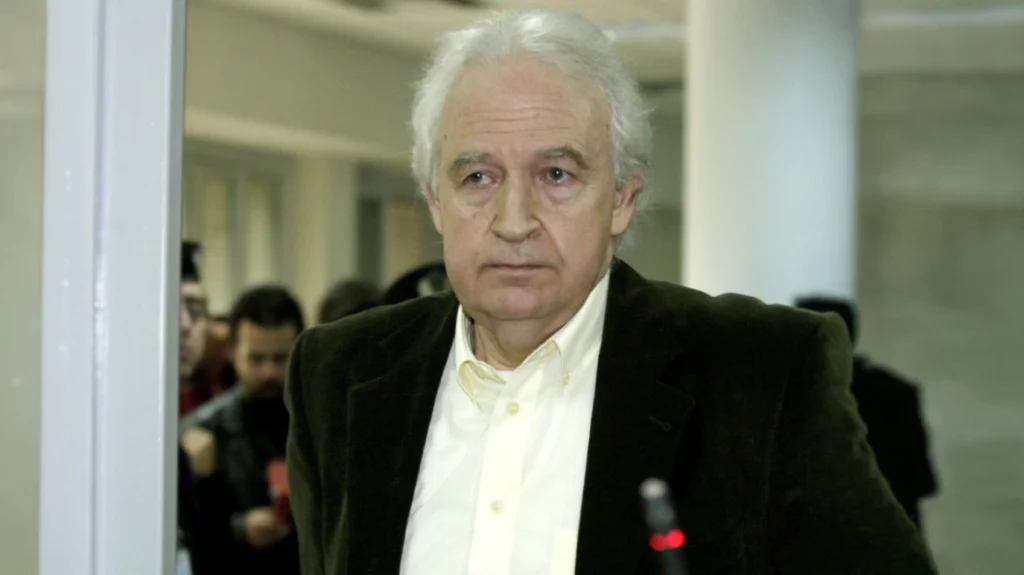 Αποφυλακίζεται μετά από 24 χρόνια ο Αλέξανδρος Γιωτόπουλος, ο αρχηγός της 17 Νοέμβρη που είχε καταδικαστεί σε ισόβια