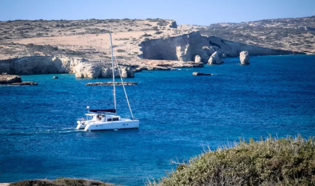 ‘Ύμνοι Le Figaro για τις Μικρές Κυκλάδες: “Ο ανέγγιχτος παράδεισος του Αιγαίου με την εξωτική γοητεία” (Εικόνες)