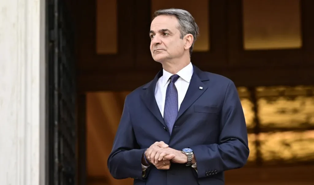 16ο Συνέδριο Νέας Δημοκρατίας: Μήνυμα συσπείρωσης, σήμα για μεταρρυθμίσεις και “άνοιγμα” στις δεξαμενές των δυσαρεστημένων από Μητσοτάκη για την Ελλάδα του 2030