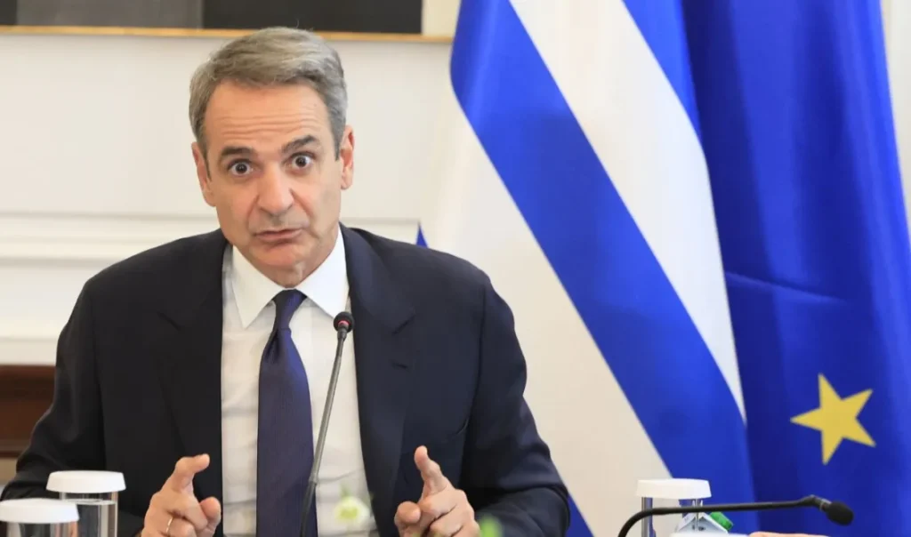 Κυριάκος Μητσοτάκης: Παράταση στο “Σπίτι μου ΙΙ” έως το τέλος Αυγούστου – Tι είπε για χωροταξικό, ενίσχυση των Ενόπλων Δυνάμεων και η ευχή για τον Ολυμπιακό