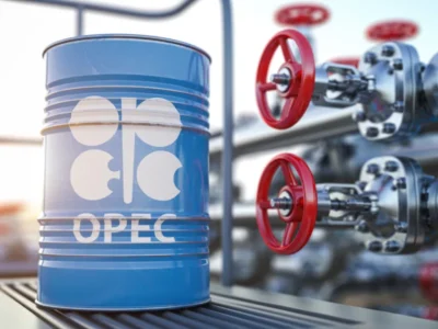 Πρώτη παρέμβαση OPEC+ στην αγορά πετρελαίου μετά την αποχώρηση των ΗΑΕ – Νέο ραντεβού στις 7 Ιουνίου