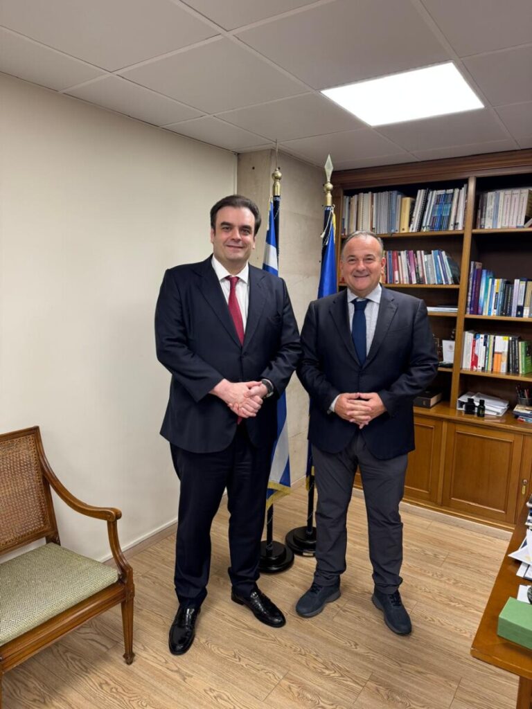 Γιάννης Παππάς προς Υπ. Οικονομικών: Ζητά παράταση των μισθώσεων για όμορες επιχειρήσεις σε αιγιαλό και παραλία.