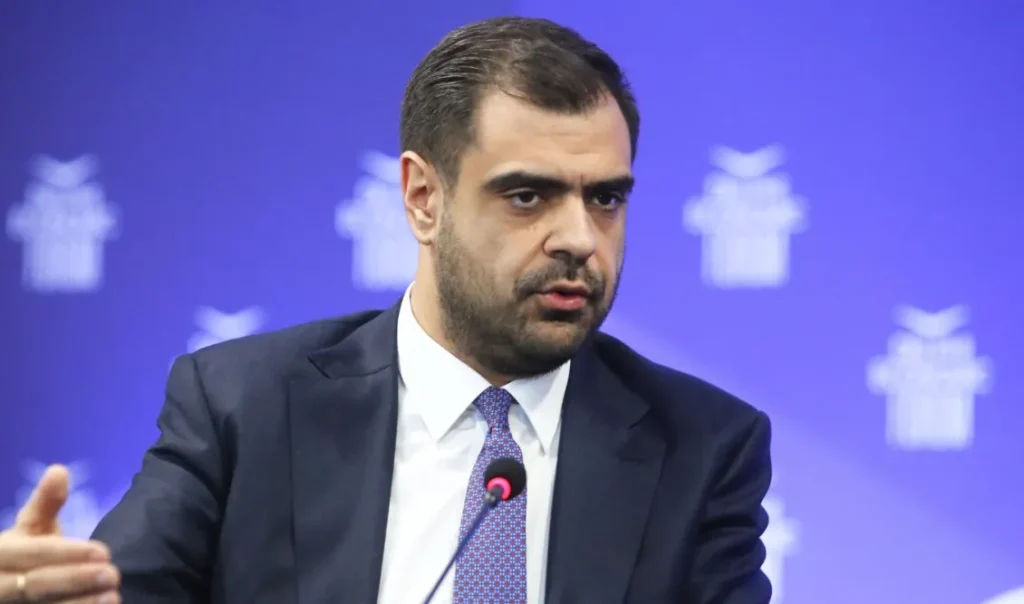 Παύλος Μαρινάκης: Εκλογές προς την άνοιξη του 2027 – Ο Τσίπρας θέλει να αποτινάξει από πάνω του το 2015 (Βίντεο)