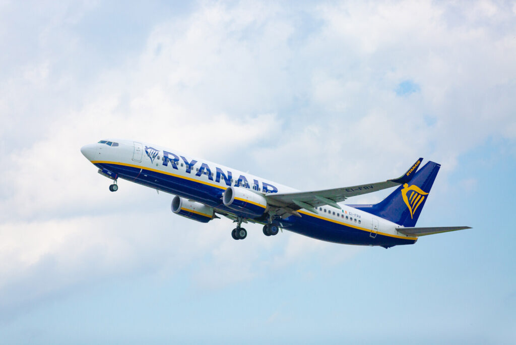 Η Ryanair λανσάρει προσφορά “Pay Day Bonanza” με έκπτωση 20%