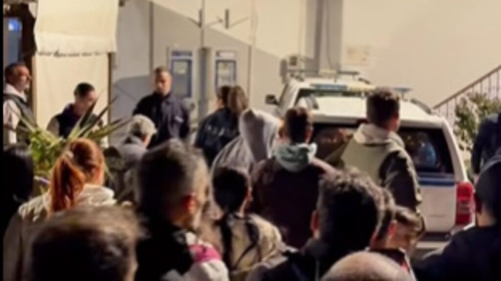 Κυρία Χρυσάνθη στον RV: «Μας είπαν ότι φταίνε τα παιδιά μας» – Αναβρασμός στη Σύμη μετά τις καταγγελίες