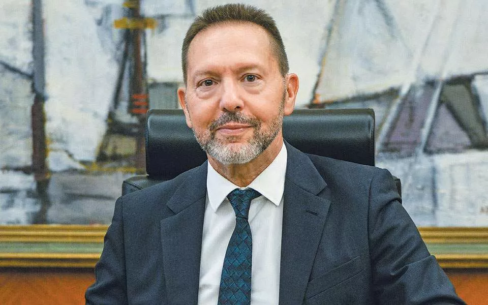 Ανανεώθηκε για 3η φορά η θητεία του Γιάννη Στουρνάρα στην Τράπεζα της Ελλάδος Ανανεώθηκε για 3η φορά η θητεία του Γιάννη Στουρνάρα στην Τράπεζα της Ελλάδος
