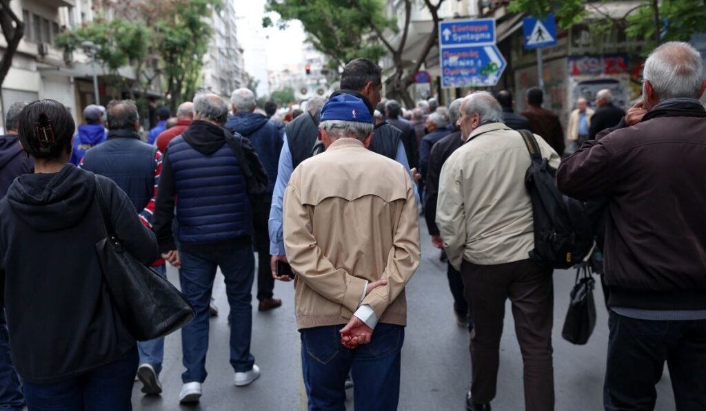 Πότε συμφέρει η πρόωρη σύνταξη: Οι αποδοχές και τα πέναλτι – Αναλυτικός οδηγός Πότε συμφέρει η πρόωρη σύνταξη: Οι αποδοχές και τα πέναλτι – Αναλυτικός οδηγός