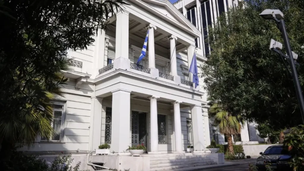 Η απάντηση της Αθήνας στη «Γαλάζια Πατρίδα»: Είναι ένα ανυπόστατο δόγμα, το νομικό καθεστώς στο Αιγαίο είναι ξεκάθαρο Η απάντηση της Αθήνας στη «Γαλάζια Πατρίδα»: Είναι ένα ανυπόστατο δόγμα, το νομικό καθεστώς στο Αιγαίο είναι ξεκάθαρο