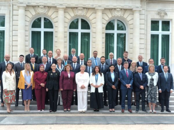Γ. Νικητιάδης στον ΟΟΣΑ: Η Τεχνητή Νοημοσύνη να υπηρετήσει τους πολλούς και να προστατεύσει τους αδύναμους