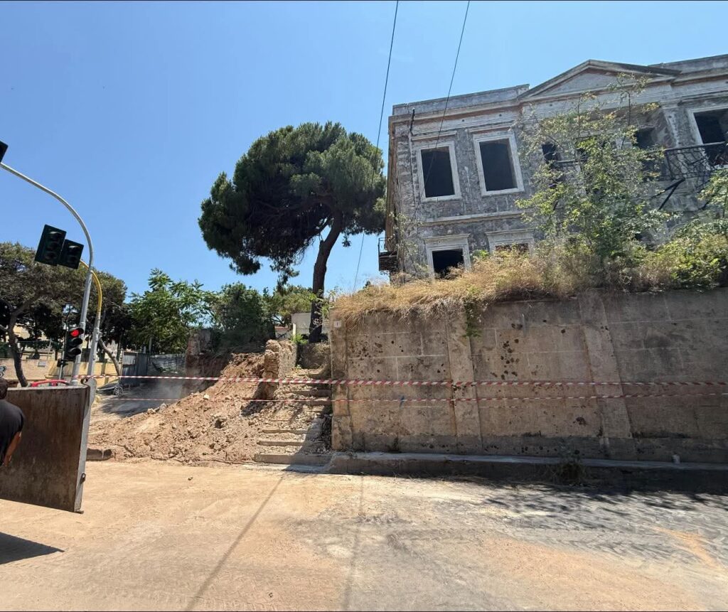 Βίλα Ακάβη: Καταπέλτης η Υπηρεσία Νεοτέρων Μνημείων – Σήμα διακοπής εργασιών και τέλος στα δημόσια ψέματα