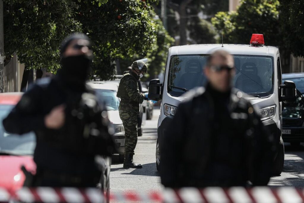 Κρήτη: Ο 37χρονος είχε εκπαιδευτεί σε στρατόπεδο της Χαμάς στη Μαλαισία για να φτιάχνει εκρηκτικά Κρήτη: Ο 37χρονος είχε εκπαιδευτεί σε στρατόπεδο της Χαμάς στη Μαλαισία για να φτιάχνει εκρηκτικά