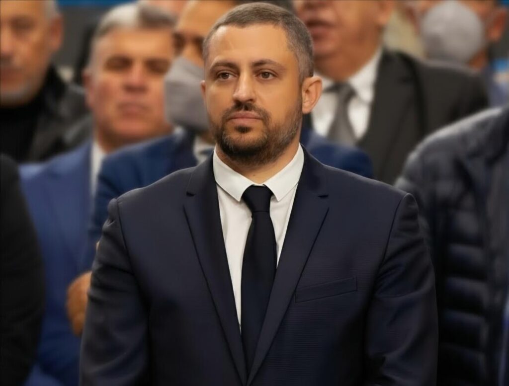 Τι φοβάστε τόσο πολύ κύριε Καμπουράκη; Τι προσπαθείτε να κρύψετε;