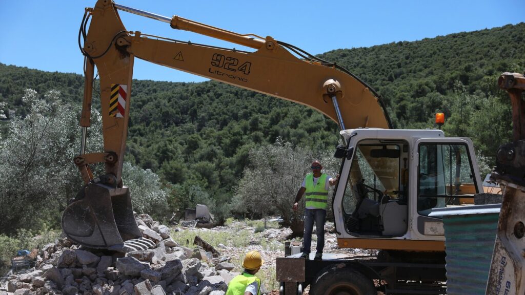 Αυθαίρετα: AI, drones και δορυφόροι στη μάχη για τον εντοπισμό τους Αυθαίρετα: AI, drones και δορυφόροι στη μάχη για τον εντοπισμό τους