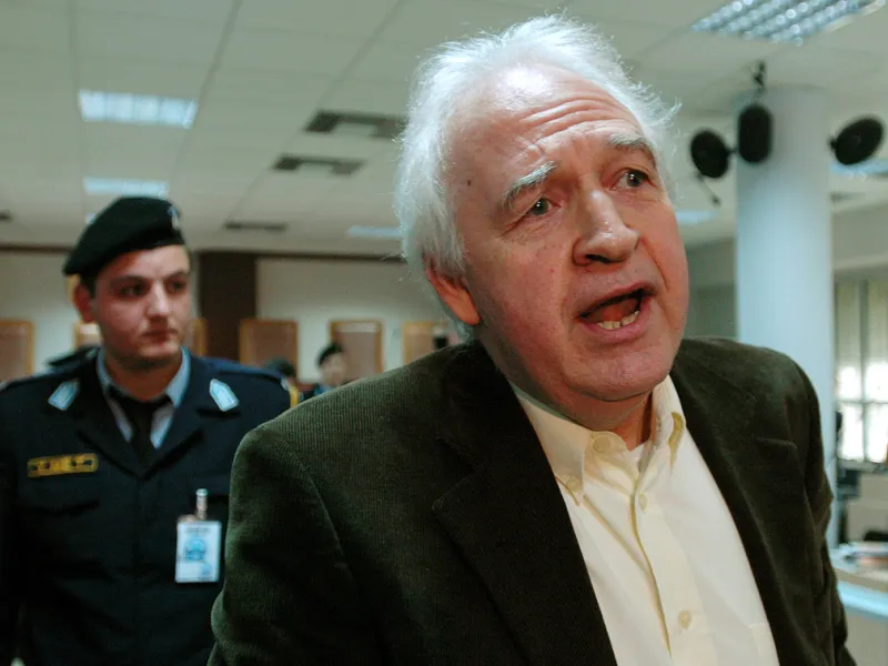 Eπιστρέφει στις φυλακές Κορυδαλλού ο Αλέξανδρος Γιωτόπουλος, ο Άρειος Πάγος αναίρεσε το βούλευμα αποφυλάκισής του Eπιστρέφει στις φυλακές Κορυδαλλού ο Αλέξανδρος Γιωτόπουλος, ο Άρειος Πάγος αναίρεσε το βούλευμα αποφυλάκισής του