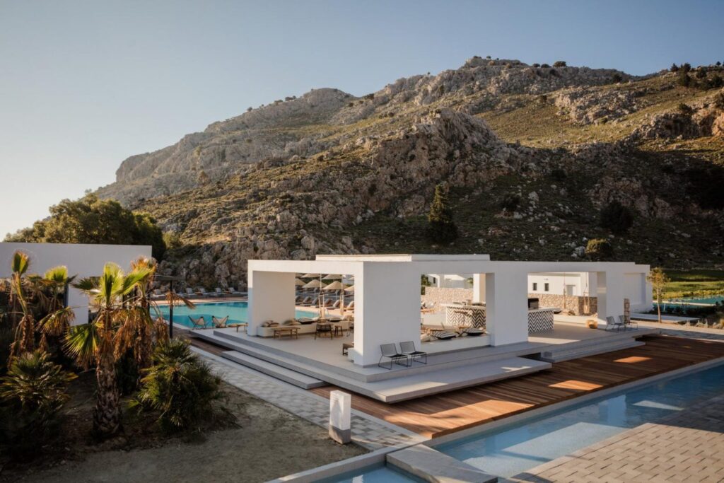 Το Tripadvisor ανακοινώνει τα Travellers’ Choice Awards 2026 | Πρώτο το Casa Cook Rhodes στην Ελλάδα | Δεκάδες ελληνικά ξενοδοχεία στα κορυφαία παγκοσμίως