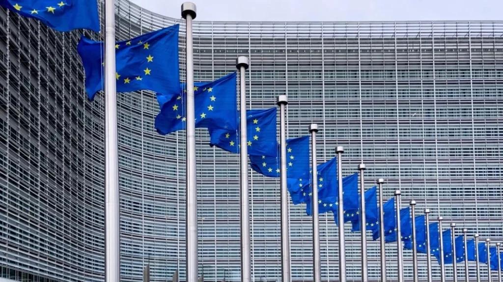 Στο «στόχαστρο» της Κομισιόν 1.236 φοροαπαλλαγές, ακίνητα, ΙΧ και diesel