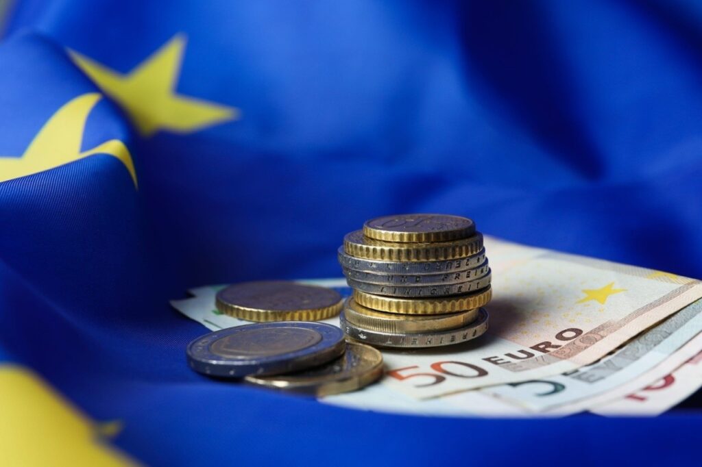 Το “stress test” της ΕΚΤ για την ευρωζώνη: Τι «τρόμαξε» την Λαγκάρντ και αύξησε τα επιτόκια Το “stress test” της ΕΚΤ για την ευρωζώνη: Τι «τρόμαξε» την Λαγκάρντ και αύξησε τα επιτόκια