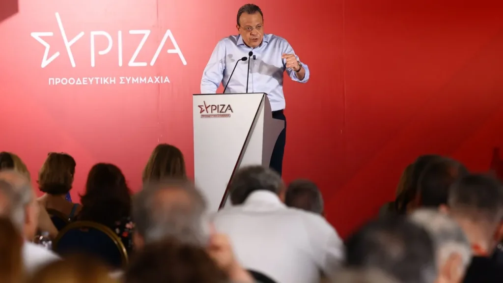 ΣΥΡΙΖΑ: Εγκρίθηκε με ευρεία πλειοψηφία η πρόταση Φάμελλου για συμπόρευση με Τσίπρα