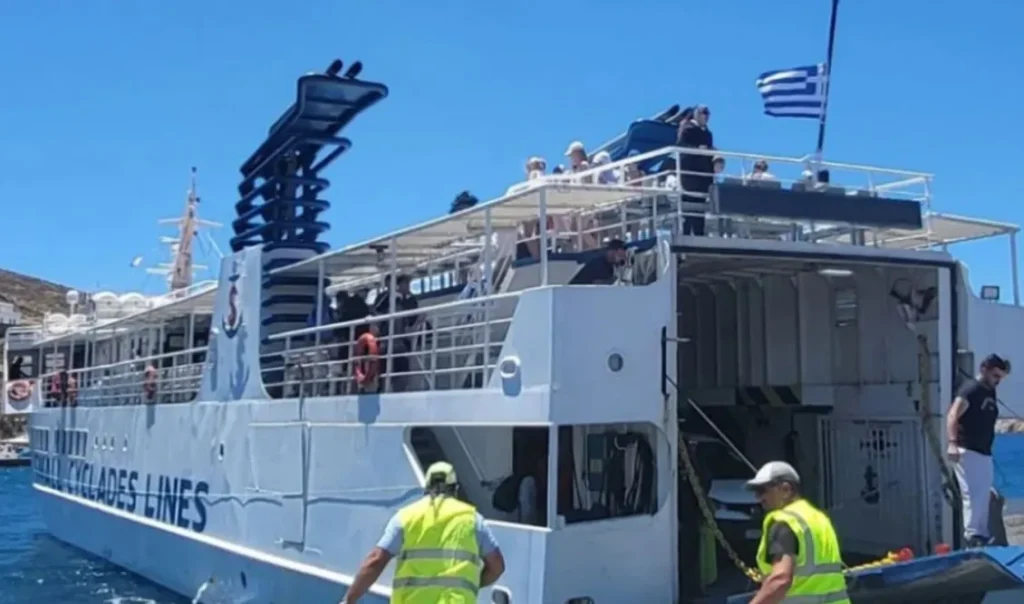 Μεσίστια η σημαία στον “Σκοπελίτη” για τον θάνατο του καπετάν Γιάννη Μεσίστια η σημαία στον “Σκοπελίτη” για τον θάνατο του καπετάν Γιάννη