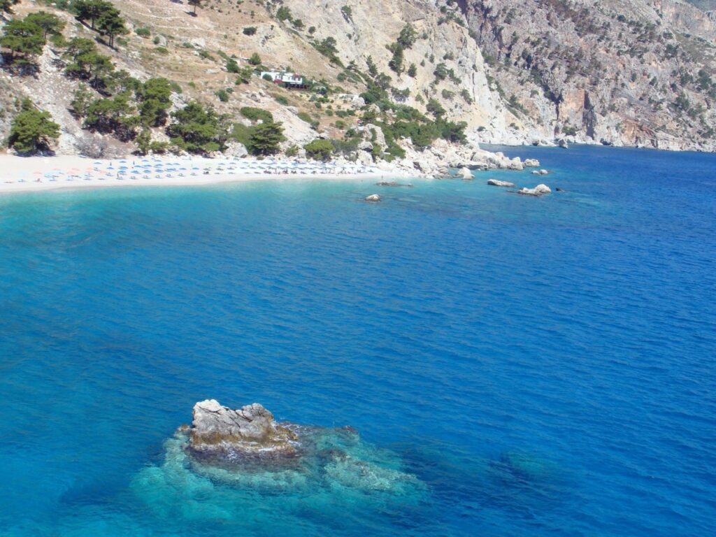 Το ελληνικό νησί που πρωταγωνιστεί στην Ιταλία ως το μέρος με την «εξωπραγματική» θάλασσα Το ελληνικό νησί που πρωταγωνιστεί στην Ιταλία ως το μέρος με την «εξωπραγματική» θάλασσα