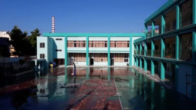 Ξεκινούν από αύριο οι ηλεκτρονικές εγγραφές και μετεγγραφές σε ΓΕΛ και ΕΠΑΛ