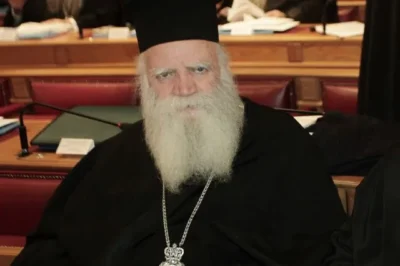 Μητροπολίτης Κυθήρων: Δωρίζει μέρος της αύξησης του μισθού για στέγαση γιατρών και εκπαιδευτικών