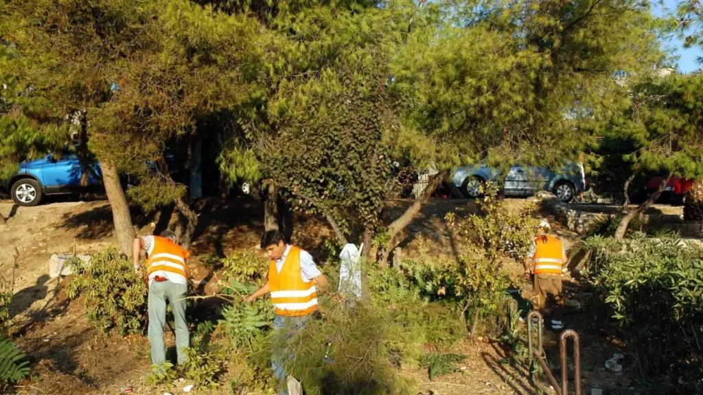 Ακαθάριστα οικόπεδα: Παρατείνεται ως τις 22 Ιουνίου η προθεσμία Ακαθάριστα οικόπεδα: Παρατείνεται ως τις 22 Ιουνίου η προθεσμία