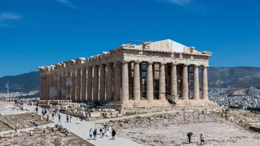 Ο Παρθενώνας όπως παλιά: Ολοκληρωμένο το δυτικό αέτωμα για πρώτη φορά μετά από 220 χρόνια – Απομακρύνθηκαν οι σκαλωσιές