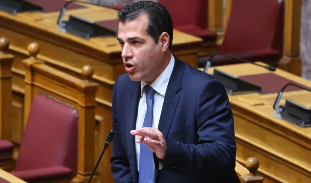 Πλεύρης: Η Κρήτη είναι το μόνο σημείο της Ελλάδας που έχουμε μεταναστευτική πίεση – Οι οικειοθελείς αποχωρήσεις αυξήθηκαν κατά 25% μετά το δόγμα “φυλακή ή επιστροφή” Πλεύρης: Η Κρήτη είναι το μόνο σημείο της Ελλάδας που έχουμε μεταναστευτική πίεση – Οι οικειοθελείς αποχωρήσεις αυξήθηκαν κατά 25% μετά το δόγμα “φυλακή ή επιστροφή”