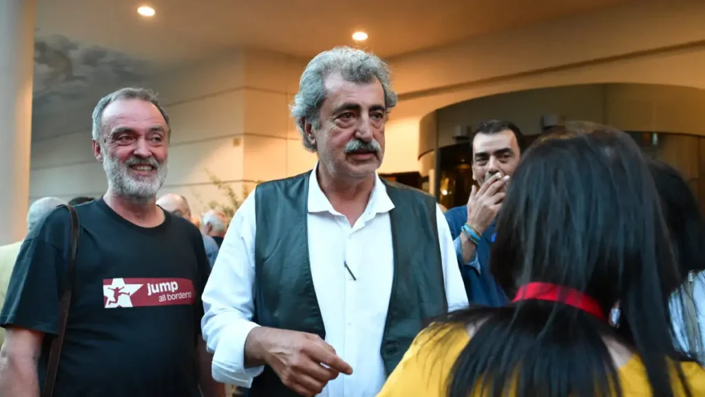 Πολάκης πριν τη συνεδρίαση της ΚΟ του ΣΥΡΙΖΑ: «Διαλέξτε με ποιους θα πάτε και ποιους θα αφήσετε» Πολάκης πριν τη συνεδρίαση της ΚΟ του ΣΥΡΙΖΑ: «Διαλέξτε με ποιους θα πάτε και ποιους θα αφήσετε»