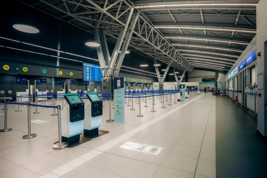 Fraport Greece και ΕΚΕΤΑ αλλάζουν τα αεροδρόμια με drones, τεχνητή νοημοσύνη και ρομπότ Fraport Greece και ΕΚΕΤΑ αλλάζουν τα αεροδρόμια με drones, τεχνητή νοημοσύνη και ρομπότ