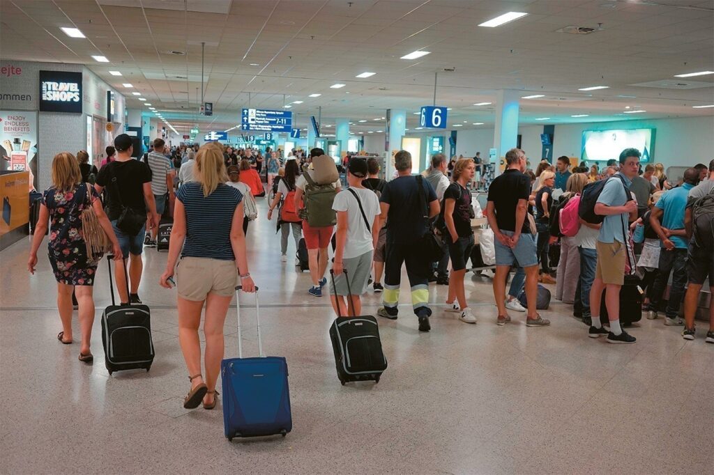 Κόστος αερομεταφορών: Στις μεγαλύτερες αυξήσεις της ΕΕ η Ελλάδα με άνοδο 15,1% τον Ιούνιο (γραφήματα) Κόστος αερομεταφορών: Στις μεγαλύτερες αυξήσεις της ΕΕ η Ελλάδα με άνοδο 15,1% τον Ιούνιο (γραφήματα)