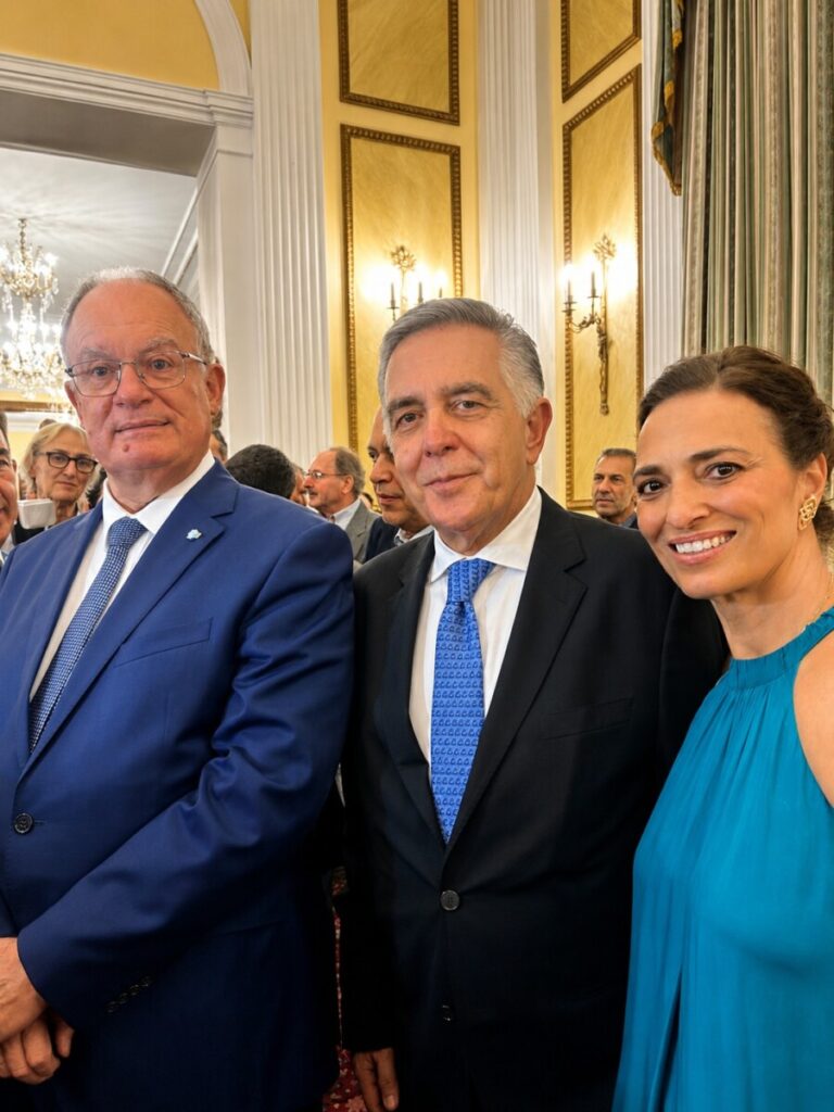 Ο Βασίλης Α. Υψηλάντης παρών στη δεξίωση του Προέδρου της Δημοκρατίας για την  52η Επέτειο Αποκατάστασης της Δημοκρατίας