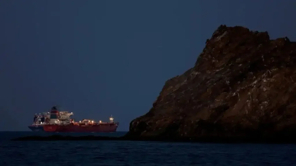 Στενά του Ορμούζ: Τι φέρνει για την Ελλάδα το τέλος 20% του Τραμπ και τι θέλει να αποφύγει η Αθήνα Στενά του Ορμούζ: Τι φέρνει για την Ελλάδα το τέλος 20% του Τραμπ και τι θέλει να αποφύγει η Αθήνα