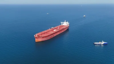 Προειδοποίηση από την επιχείρηση «Ασπίδες» για την Ερυθρά Θάλασσα και τον Κόλπο του Άντεν, ποια πλοία καλούνται να αποχωρήσουν