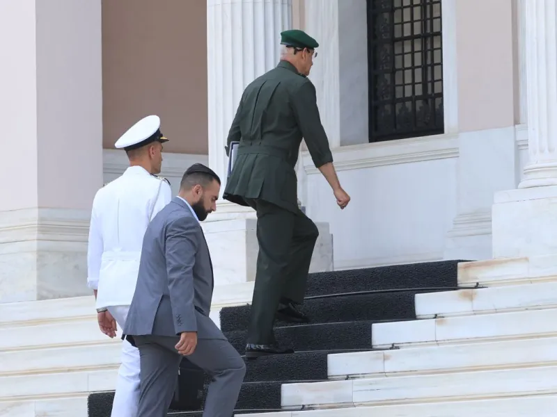 ΚΥΣΕΑ: «Πράσινο φως» στα νέα εξοπλιστικά των Ενόπλων Δυνάμεων – Στο επίκεντρο Ιράν και Μέση Ανατολή ΚΥΣΕΑ: «Πράσινο φως» στα νέα εξοπλιστικά των Ενόπλων Δυνάμεων – Στο επίκεντρο Ιράν και Μέση Ανατολή