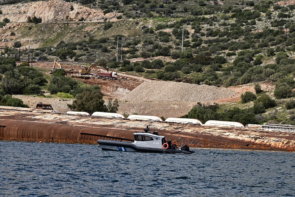 Κως: Εντοπίστηκαν 54 μετανάστες μετά την προσάραξη ιστιοφόρου στον Λιμνιώνα Κως: Εντοπίστηκαν 54 μετανάστες μετά την προσάραξη ιστιοφόρου στον Λιμνιώνα