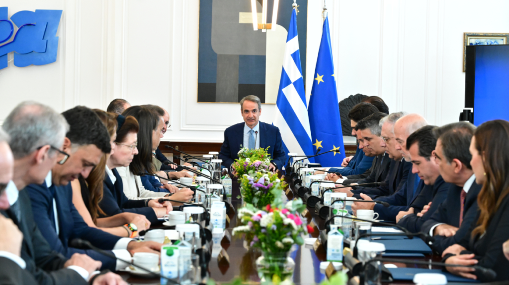 Οι βουλευτές της ΝΔ αποκτούν app και με ΑΙ – Σήμερα η παρουσίαση με τον Μητσοτάκη