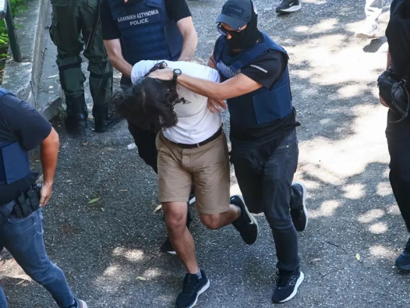 Διώξεις για ανθρωποκτονία με ενδεχόμενο δόλο και συγκρότηση τρομοκρατικής οργάνωσης στους συλληφθέντες για την επίθεση και τον θάνατο της Βάγιας Νέστορα Διώξεις για ανθρωποκτονία με ενδεχόμενο δόλο και συγκρότηση τρομοκρατικής οργάνωσης στους συλληφθέντες για την επίθεση και τον θάνατο της Βάγιας Νέστορα