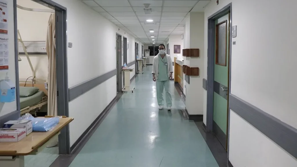 Για γιατρούς και νοσηλευτές 5 νοσοκομείων της 2ης ΥΠΕ η συμφωνία του υπ. Υγείας με την Airbnb.org, εξασφαλίζεται δωρεάν διαμονή έως τα τέλη Σεπτεμβρίου