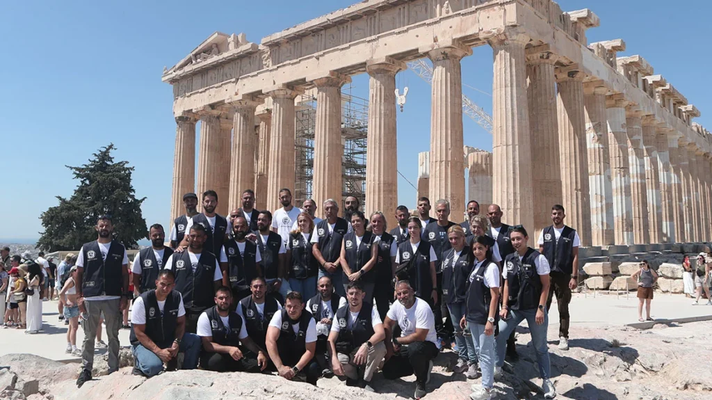 Στην Ακρόπολη οι Κύπριοι μοτοσυκλετιστές της «Πρωτοβουλίας Μνήμης Ισαάκ-Σολωμού», δείτε φωτογραφίες Στην Ακρόπολη οι Κύπριοι μοτοσυκλετιστές της «Πρωτοβουλίας Μνήμης Ισαάκ-Σολωμού», δείτε φωτογραφίες