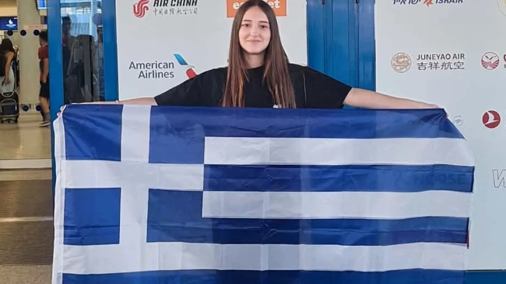 Με ελληνική σημαία το Παγκόσμιο Πρωτάθλημα Microsoft: Στην Καλιφόρνια η 15χρονη Δανάη Τσελεμπή από την Καβάλα Με ελληνική σημαία το Παγκόσμιο Πρωτάθλημα Microsoft: Στην Καλιφόρνια η 15χρονη Δανάη Τσελεμπή από την Καβάλα